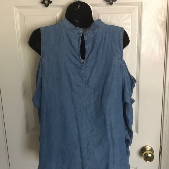 Top - Picture 3 of 6